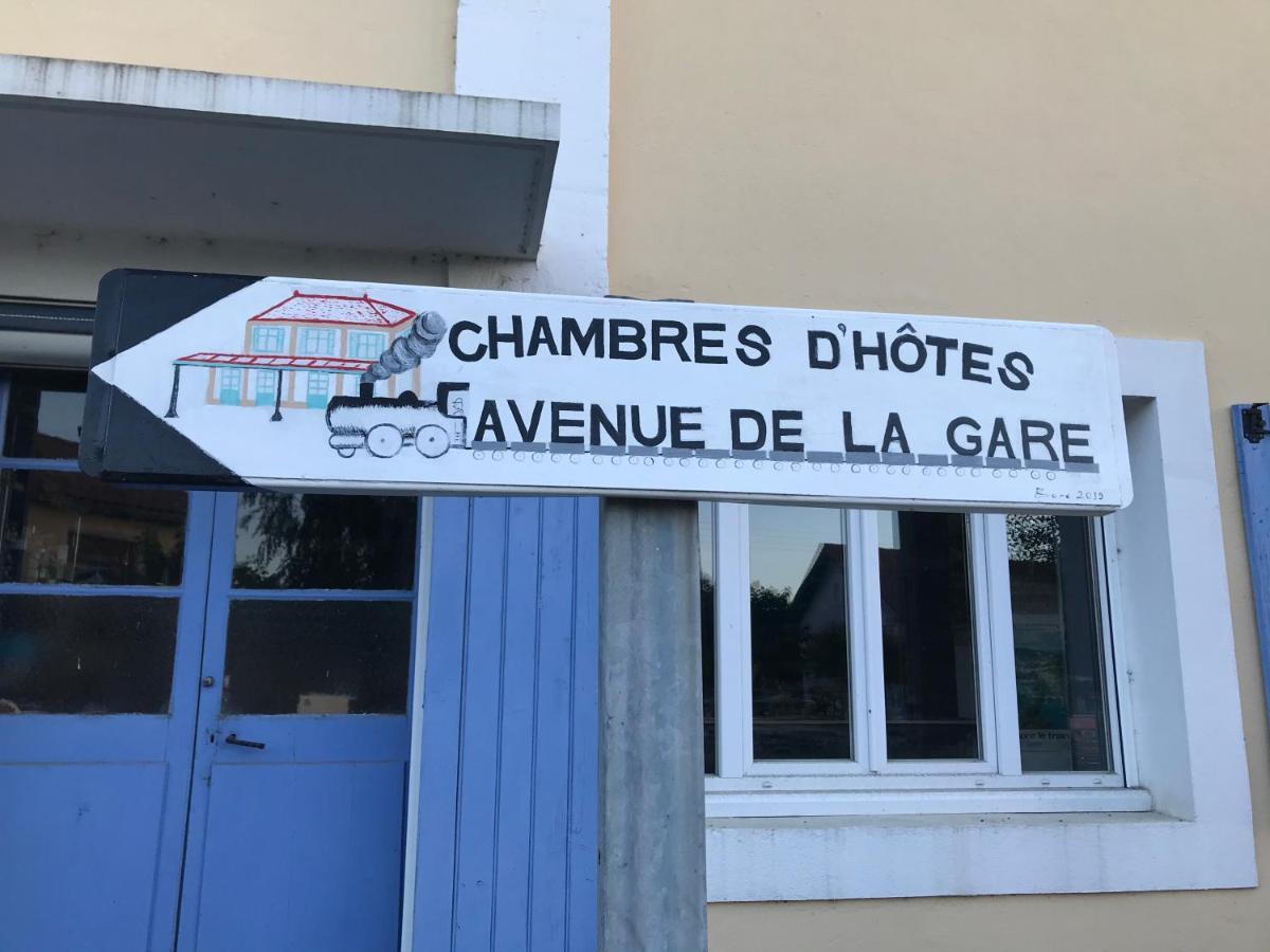 Avenue De La Gare Bed and Breakfast Riscle Buitenkant foto