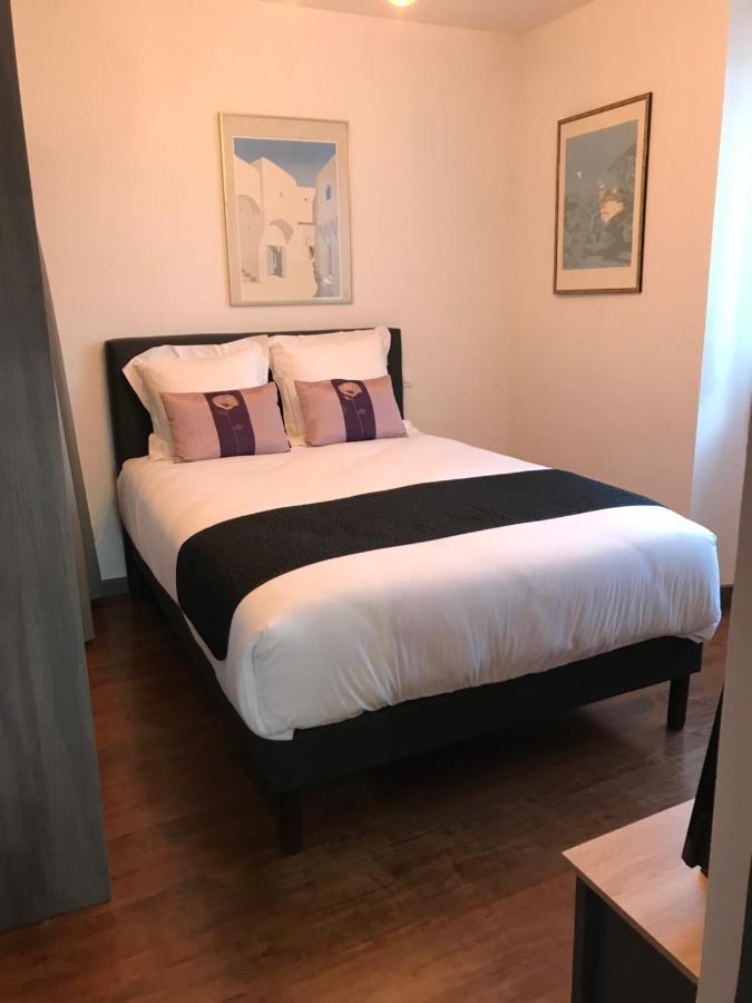 Avenue De La Gare Bed and Breakfast Riscle Buitenkant foto