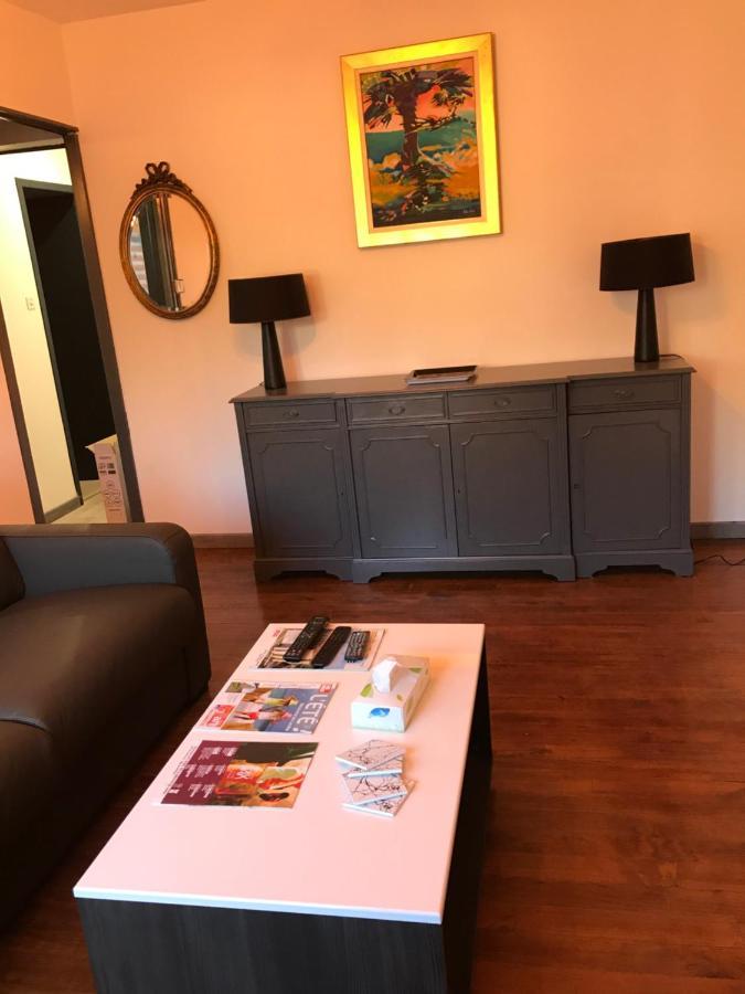 Avenue De La Gare Bed and Breakfast Riscle Buitenkant foto