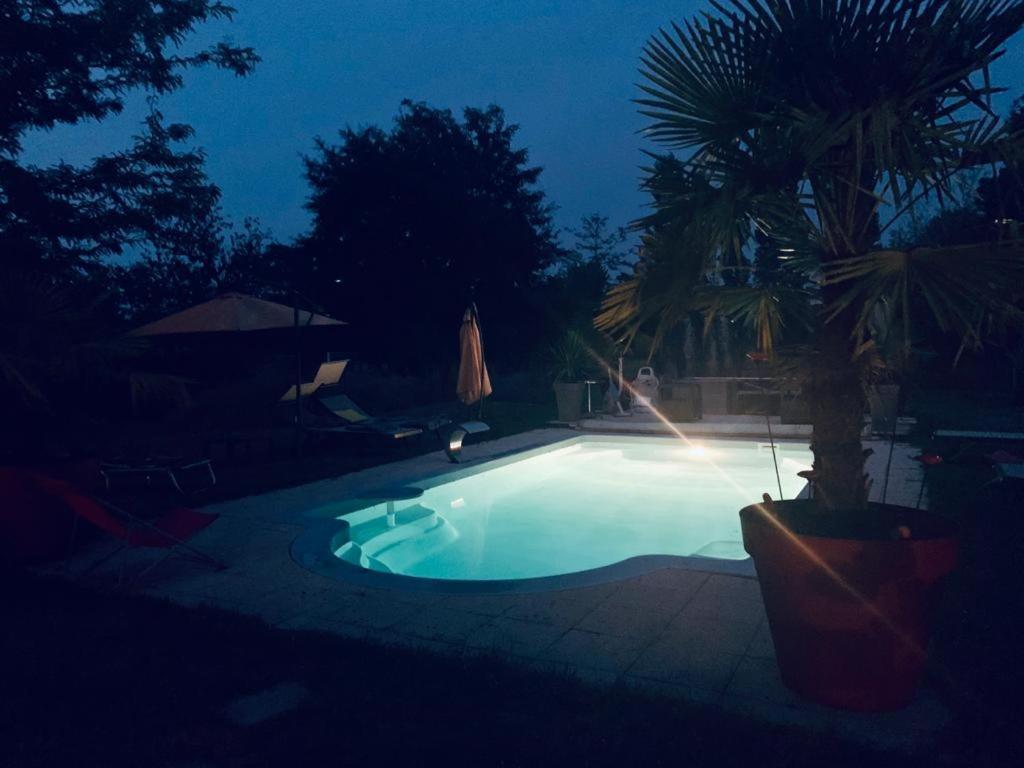 Avenue De La Gare Bed and Breakfast Riscle Buitenkant foto