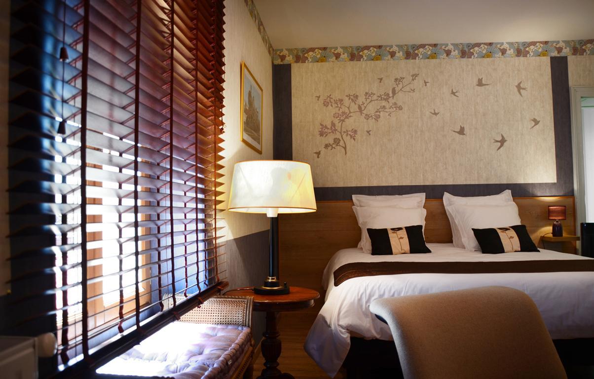 Avenue De La Gare Bed and Breakfast Riscle Buitenkant foto