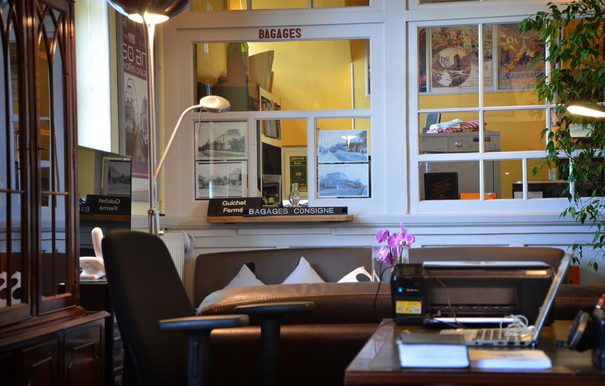 Avenue De La Gare Bed and Breakfast Riscle Buitenkant foto